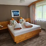 Guest house Gaestehaus Scharler Neukirchen am Grossvenediger