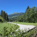 Guest house Gaestehaus Scharler Neukirchen am Grossvenediger