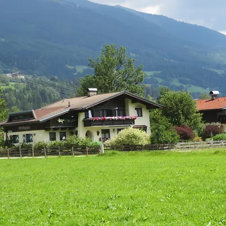 Guest house Gaestehaus Scharler Neukirchen am Grossvenediger