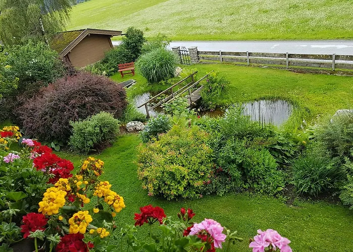 Gaestehaus Scharler بيت ضيافة Neukirchen am Großvenediger